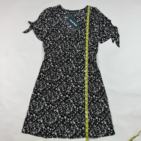 New ModCloth Just Gotta Have It Mini Dress Black flowers - Picture 6 of 7